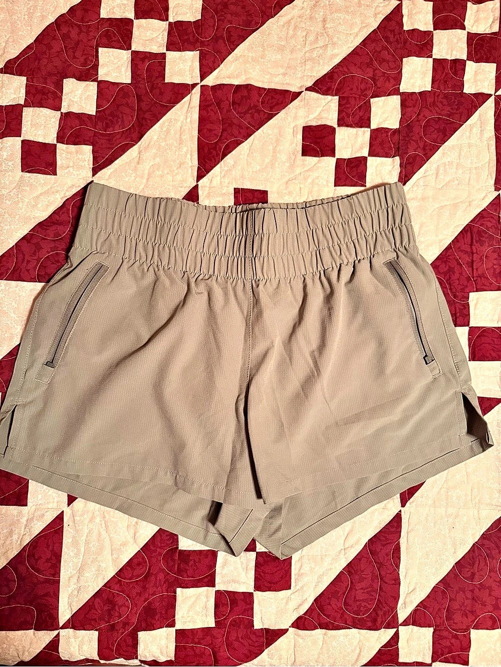 Danskin Athletic Shorts in light olive Size Medium